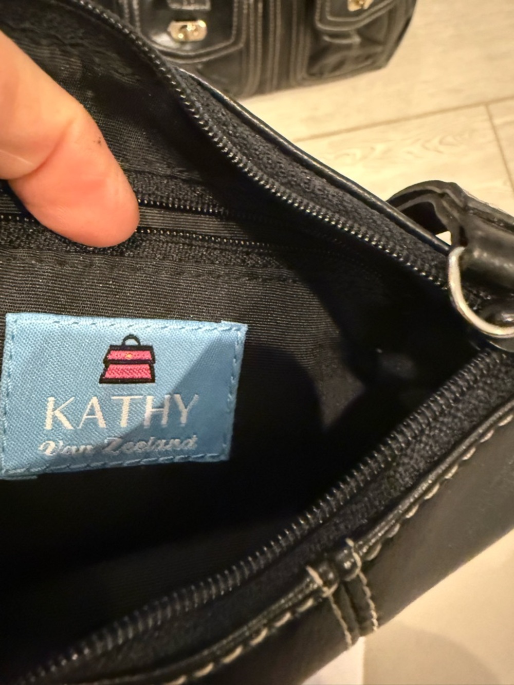 Y2k Kathy Vanzeeland for Nine West Faux  Leather Shoulder Bag with Front Pockets - Picture 11 of 16